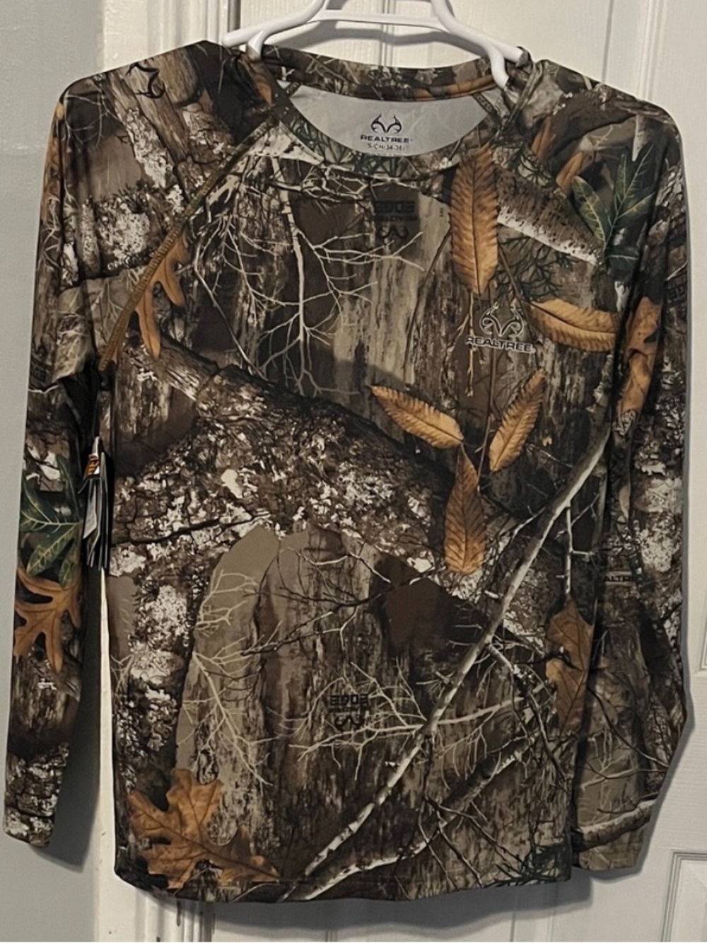 NWT Realtree Insect Repellent Camo Long Sleeve Performance Tee